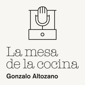 Escucha La mesa de la cocina en la aplicación